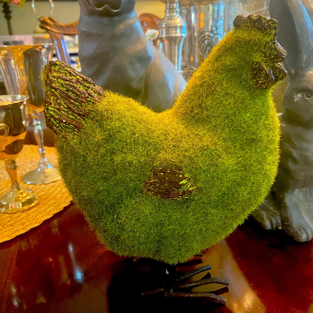 Cute Grass and Metal Chicken Solid and somewhat heavy